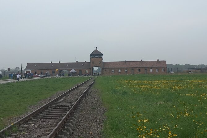 Full-Day Tour From Warsaw to Auschwitz (guided) and Krakow by car - The road from Auschwitz to Krakow