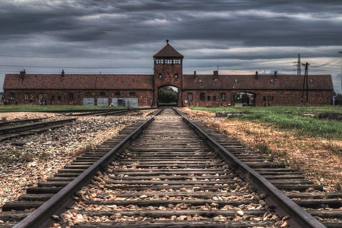 Full-Day Tour of Auschwitz and Wieliczka Salt Mine from Krakow - Simple preparation that makes the day better