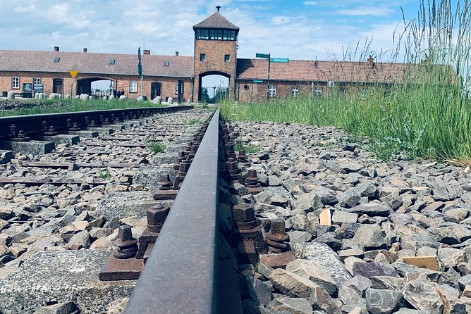 Full day tour to Auschwitz-Birkenau and Salt Mine with a local guide from Krakow - Is $162.20 a fair price?