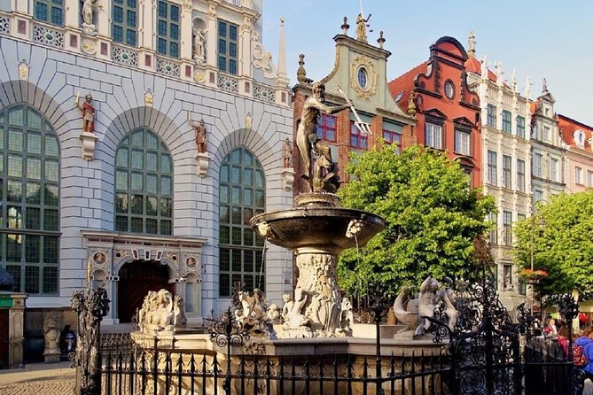 Gdansk and Malbork Castle Small Group Tour from Warsaw with Lunch - The long road from Warsaw to the Vistula delta