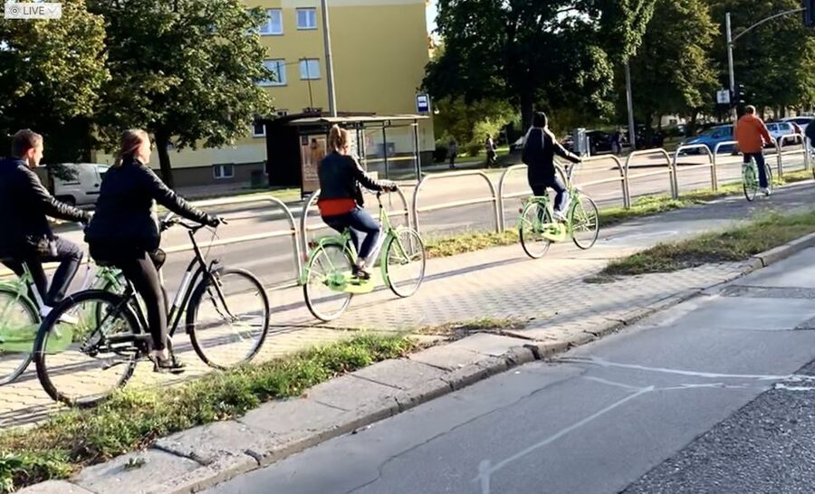 Gdansk: Basic Bike Tour - Connecting Gdansk with the fall of Communism