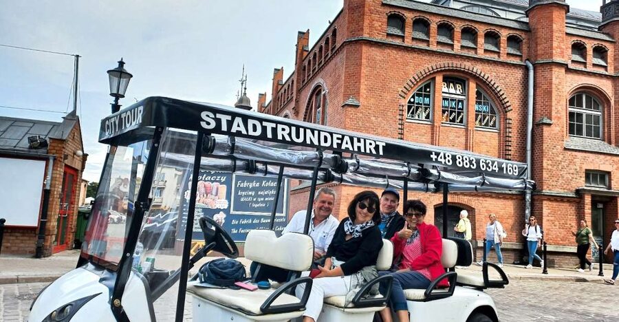 Gdansk: City Sightseeing Tour by Golf Cart/Buggy Guided Tour - The Motława waterfront and the medieval Crane