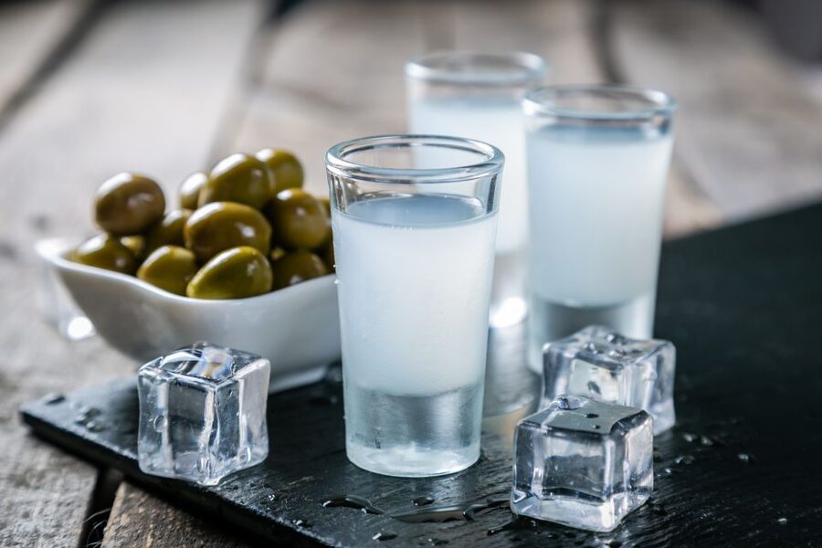 Gdansk: Daily Vodka Tasting Tour - Polish snacks make the tasting work better
