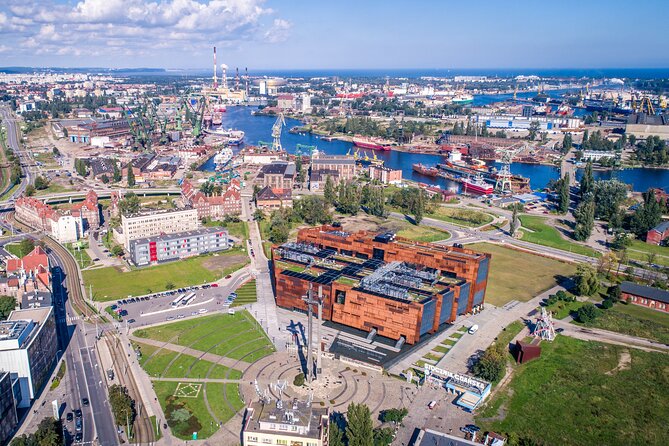 Gdansk: European Solidarity Centre Guided Tour - The round table negotiations and the move toward change