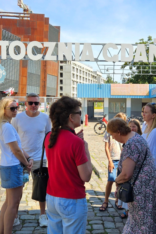 Gdansk: European Solidarity Centre Guided Tour - What the 150-minute format means for you