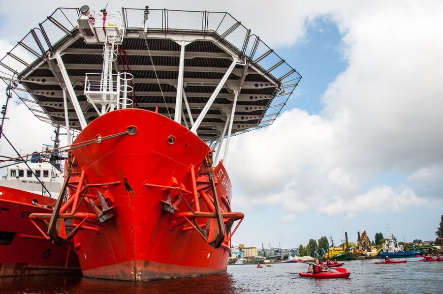 Gdansk: Guided Kayak Tour - Weather, clothing, and comfort on the water