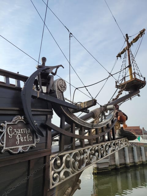Gdansk: Guided Round-Trip Cruise to Westerplatte - The shipyard and port, the cruise’s strongest view