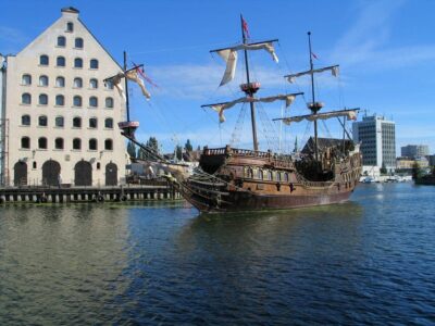 Guided Round-Trip Cruise to Westerplatte