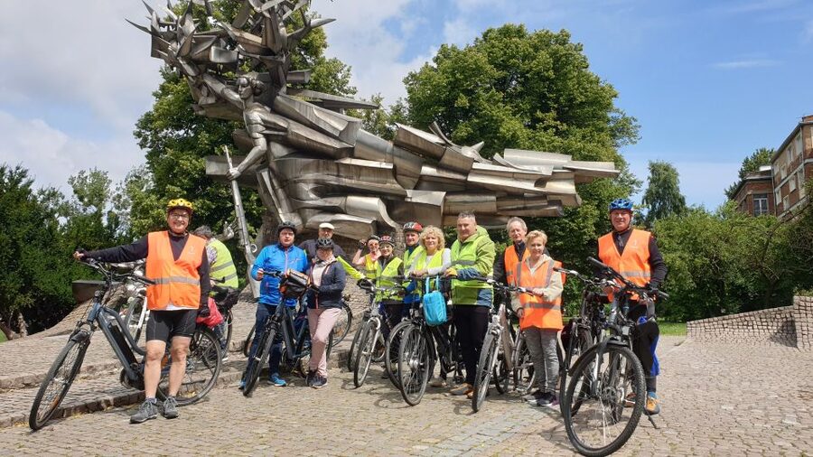 Gdańsk: Highlights Bike Tour - A balanced ride with stops, stories, and exercise