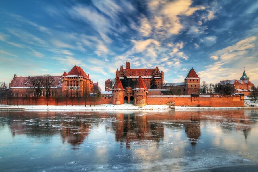 Gdansk: Malbork Castle Regular Tour - The one-hour drive from Gdansk