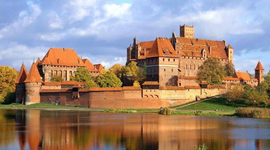 Gdansk: Malbork Castle & Westerplatte Tour with Local Lunch - The journey from Gdansk, Sopot, or Gdynia