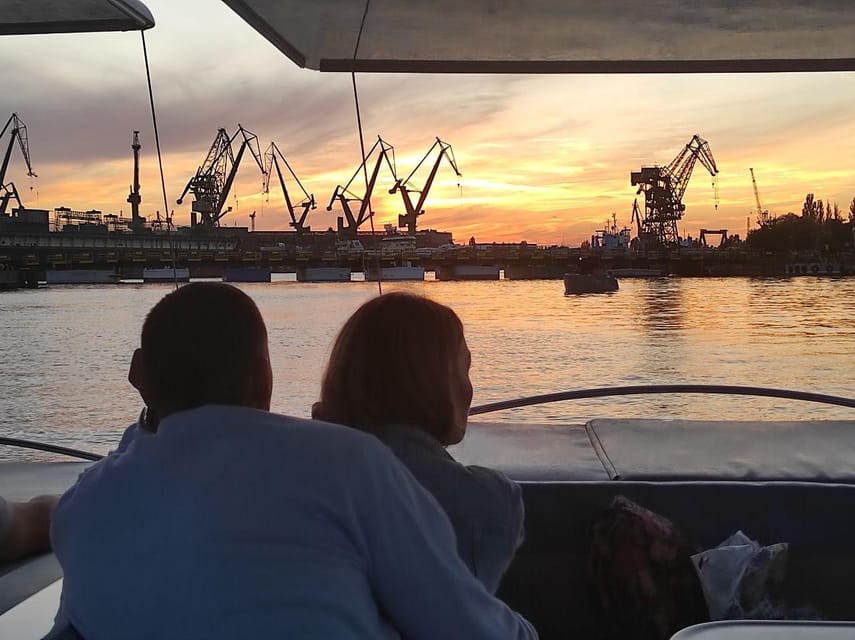 Gdańsk: Motława River Eco Cruise at Sunset with Prosecco - Who will enjoy this cruise most?