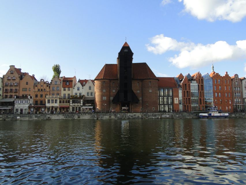 Gdańsk: Motlawa River Sightseeing Catamaran Cruise - The famous crane and National Maritime Museum