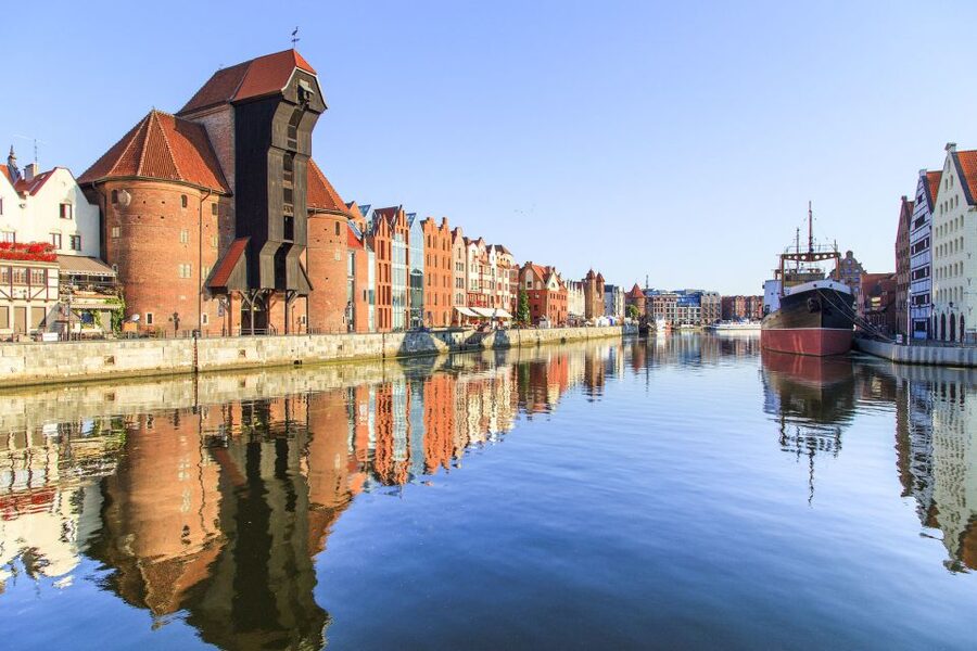 Gdańsk: Old Town Private Walking Tour with Legends and Facts - What the private format adds