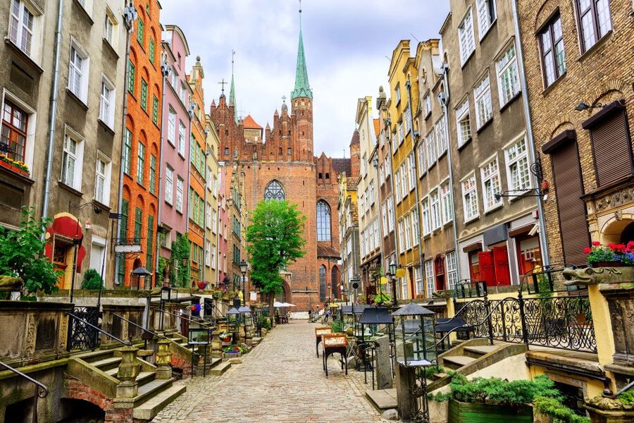 Gdańsk: Old Town Private Walking Tour with Legends and Facts - Inside St. Mary’s Basilica