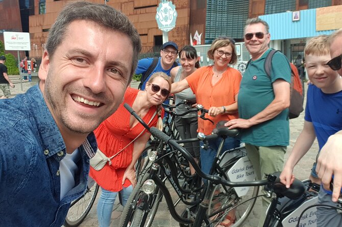 Gdansk Private Bike Tour - Neptune’s Fountain and the Old Town’s grandest sights