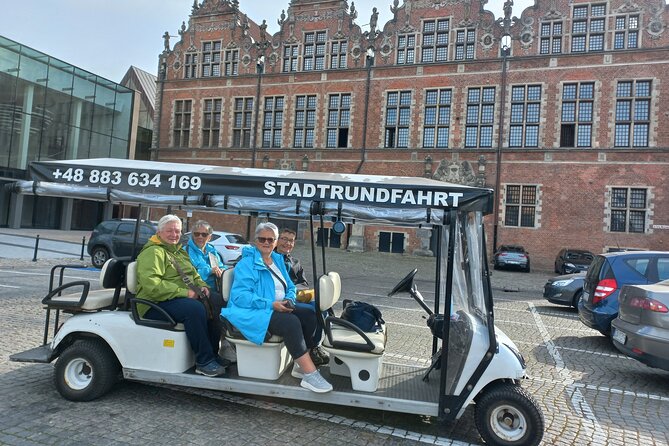 Gdansk: Private City Sightseeing Tour by Buggy/Cart LIVE GUIDED - Starting at Neptune’s Fountain and the Main Town