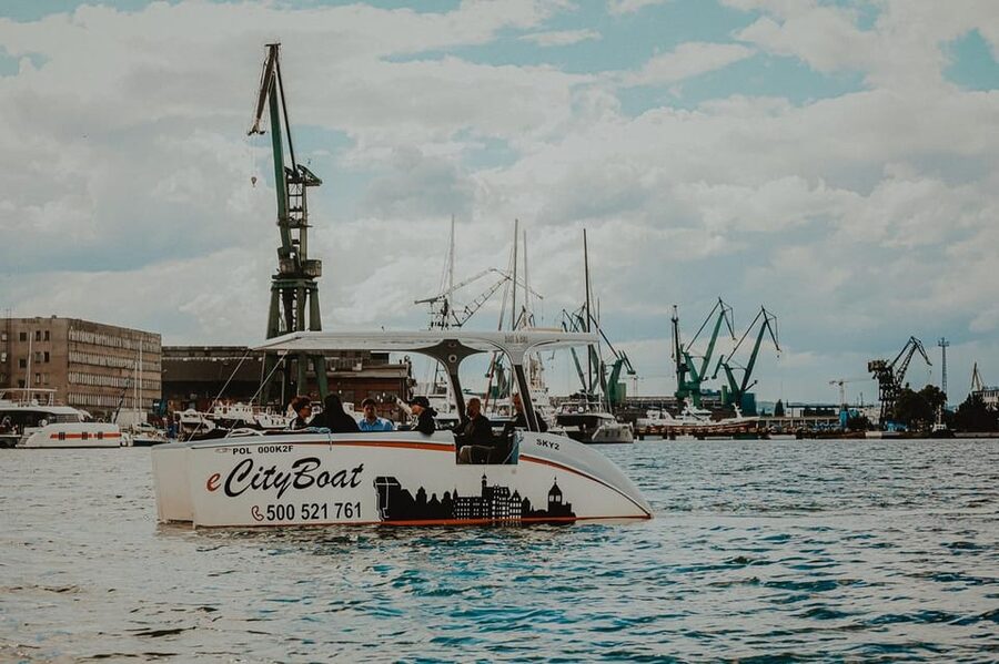 Gdańsk: Sightseeing EcoCruise around the Old Town of Gdansk - Gdańsk Shipyard and the working waterfront