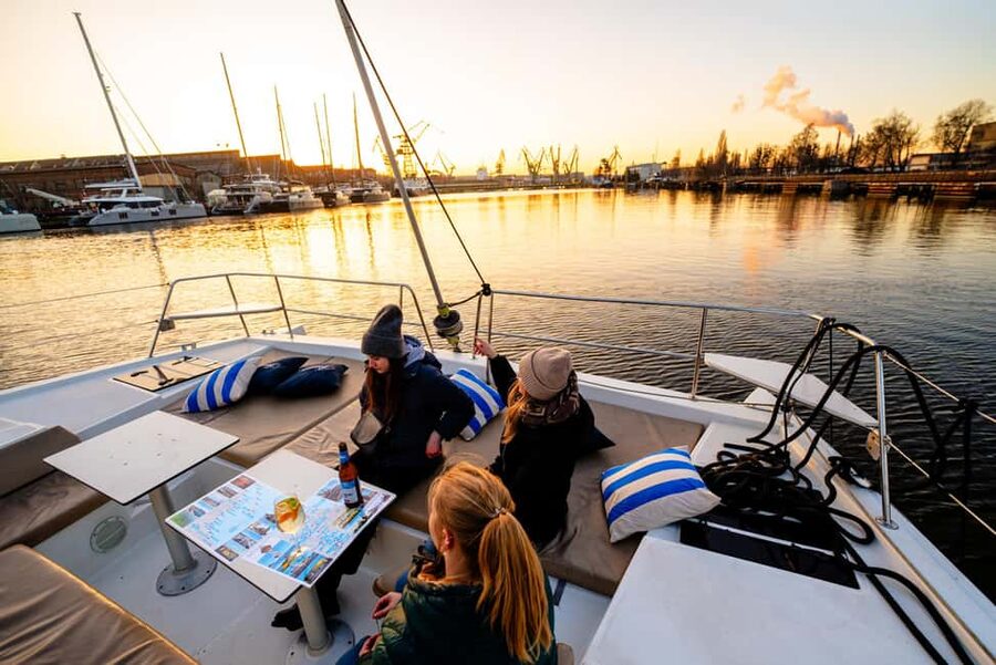 Gdansk/Sopot: Breakfast Cruise on a Catamaran - Choosing between Sopot coast and Gdansk waterways