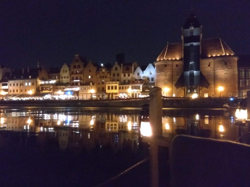 Gdańsk: Sunset Cruise on a Historic Polish Boat - Practical details that can improve your evening