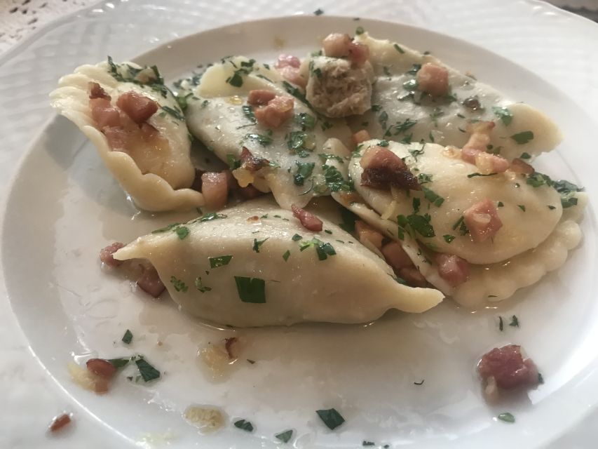 Gdansk Traditional Food Tour with Old Town Sightseeing - Should you book the Gdansk food tour?