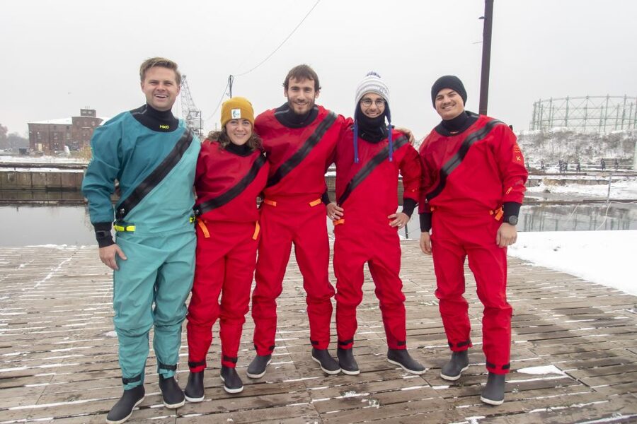 Gdansk: Winter Kayaking Tour - Following the Motlawa toward the shipyard