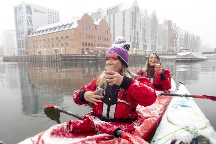 Gdansk: Winter Kayaking Tour - Finding the red shipping containers
