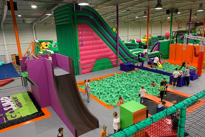 GOjump MEGAPARK Kraków-Sikorki - 1 hour Trampoline Park ticket - The first-timer setup is a real advantage