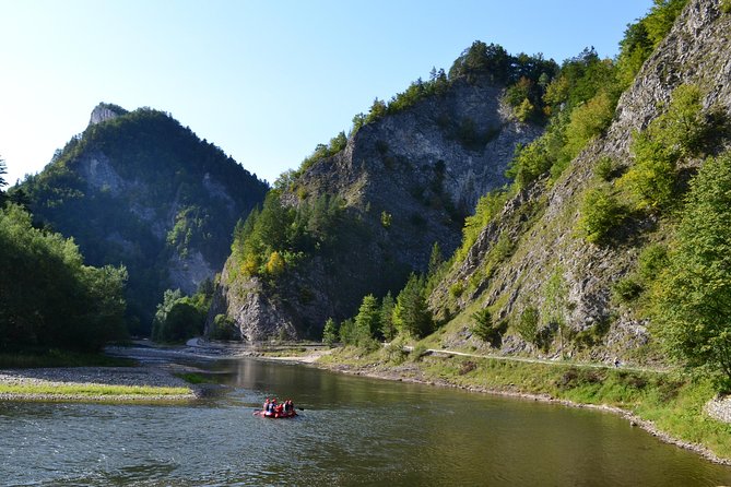 Half-Day Dunajec River Rafting tour from Krakow - Who should book this rafting trip?