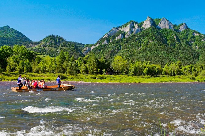Half-Day Dunajec River Rafting tour from Krakow - What the 2 hours 15 minutes on the river feel like