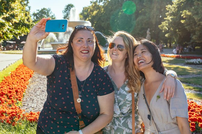 Highlights & Hidden Gems With Locals: Best of Warsaw Private Tour - A private introduction to Warsaw in three hours