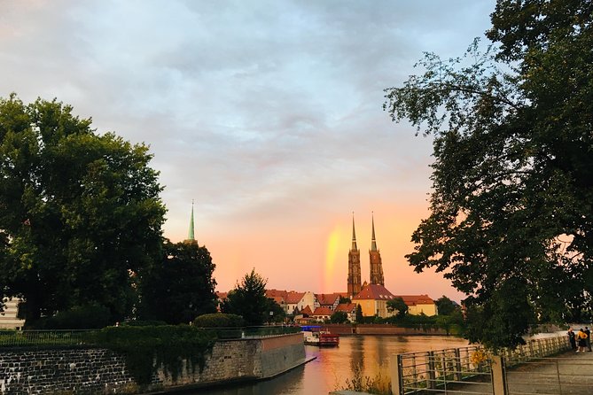 Highlights of Wroclaw Private Tour with one Entrance - Starting under the Town Hall clock