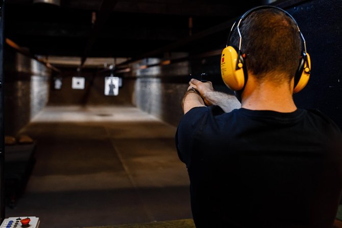 Indoor Shooting Range in Warszawa Package 2 - Getting started with an English-speaking instructor
