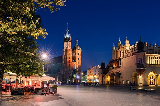 Katowice Airport Krakow Private Transfer, Private Driver Service - The road to Krakow, with local context