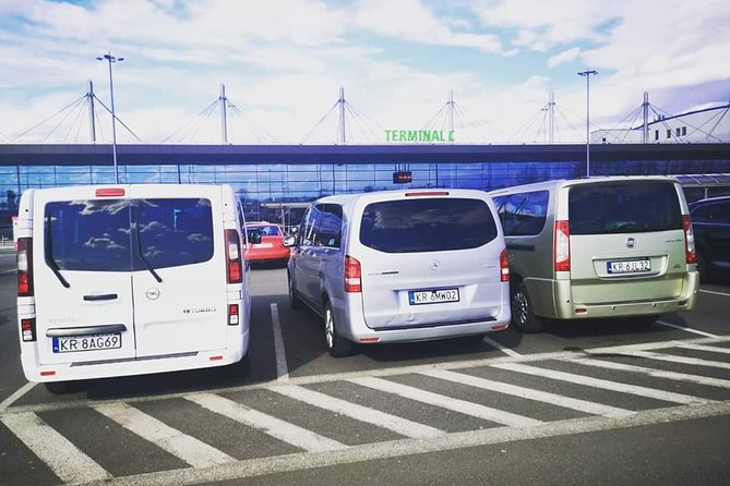 Katowice KTW Airport - Kraków City/KrakówAirport Private Transfer - Key points at a glance