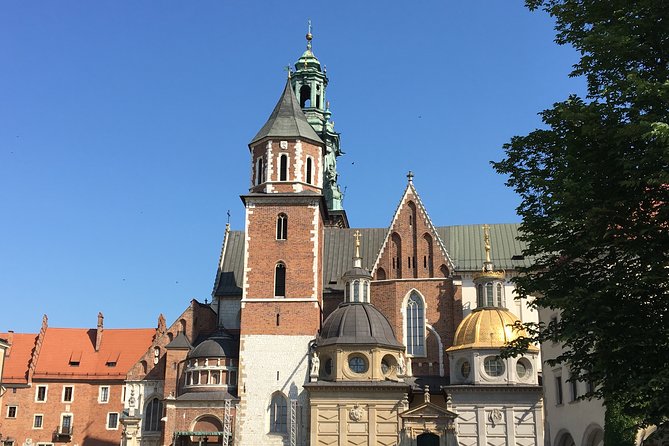 Kazimierz District, the Wawel Hill and Cracow Old Town - St. Mary’s Basilica and the hourly trumpet call
