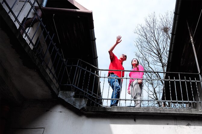 Kazimierz Jewish Quarter of Krakow with Schindler’s Movie Spots - Remuh Synagogue and the story of Moses Iserles