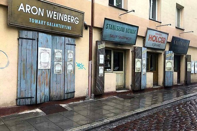 Kazimierz Jewish Quarter of Krakow with Schindler’s Movie Spots - Remuh Cemetery and the grave of Krakow’s leading rabbi