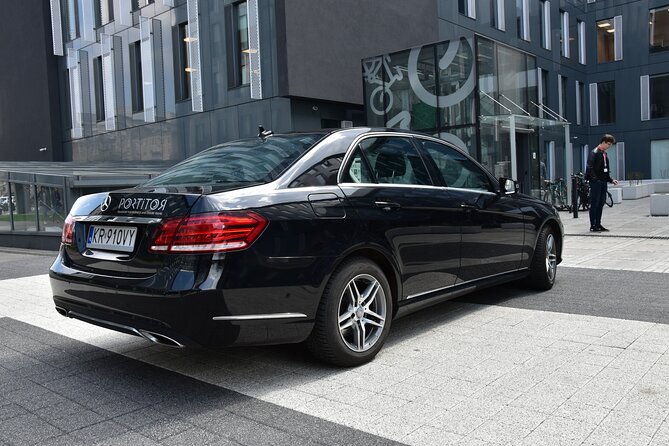 Krakow Airport Arrival Transfer - A direct 30-minute ride into Krakow