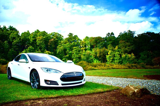 Krakow Airport Transfer - Mercedes, Tesla, or van: what you are paying for