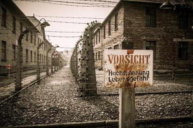 Krakow and Auschwitz Small Group Tour from Warsaw with Lunch - A very long road from Warsaw to Auschwitz
