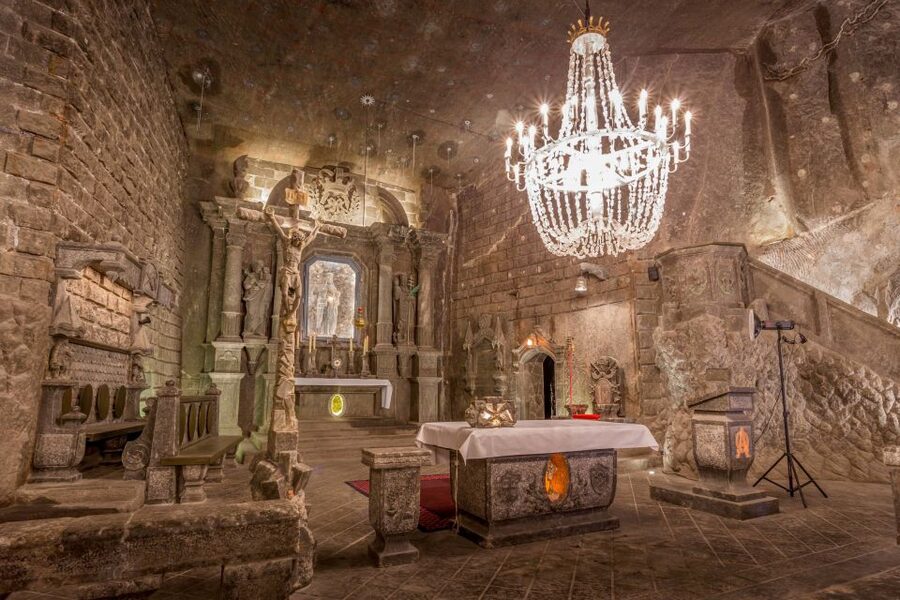 Krakow: Auschwitz and Wieliczka Salt Mine Combo Tour - Key points to know before booking