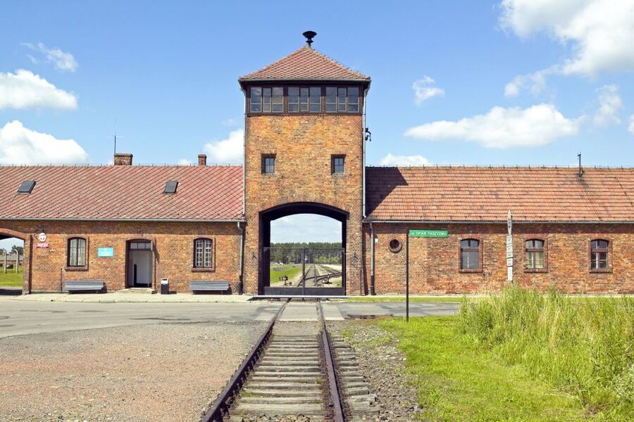 Krakow: Auschwitz-Birkenau and Salt Mine Guided Tour - The long ride from Krakow