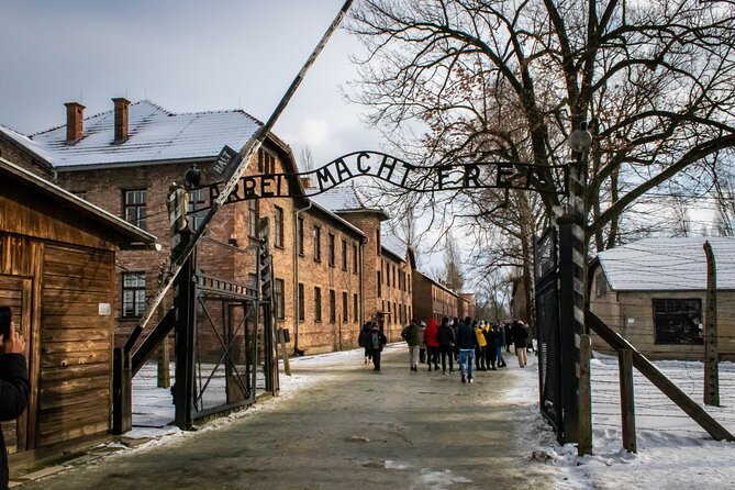 Krakow: Auschwitz-Birkenau Guided Tour with Ticket and Transfer - Leaving Krakow for Oswiecim