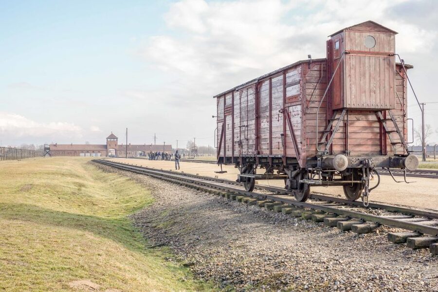 Krakow: Auschwitz Birkenau Museum Guided Tour with Pickup - What to bring and what to leave behind
