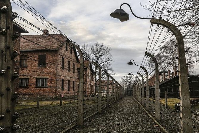 Krakow: Auschwitz-Birkenau & Salt Mine OneDay Tour (hotel pickup) - Auschwitz I: a guided visit that needs your full attention