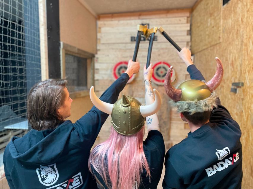Krakow: Axe Throwing Fun - What the Krakow axe-throwing session is really like