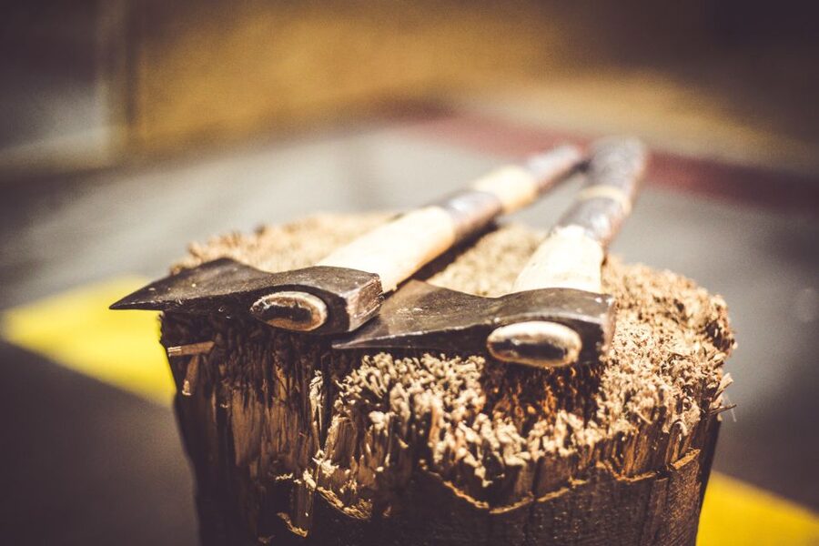 Kraków: Axe-Throwing in Axe Nation, the First Club in Europe - A good choice for birthdays, families, and active evenings
