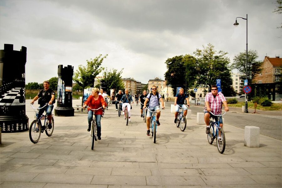 Krakow: Bike Tour of the Old Town, Kazimierz, and the Ghetto - Timing, effort, and the two tour options
