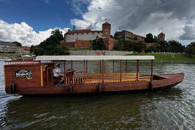Krakow by night 60 minutes cruise The Vistula River Krakow - Wawel Castle and the first river views